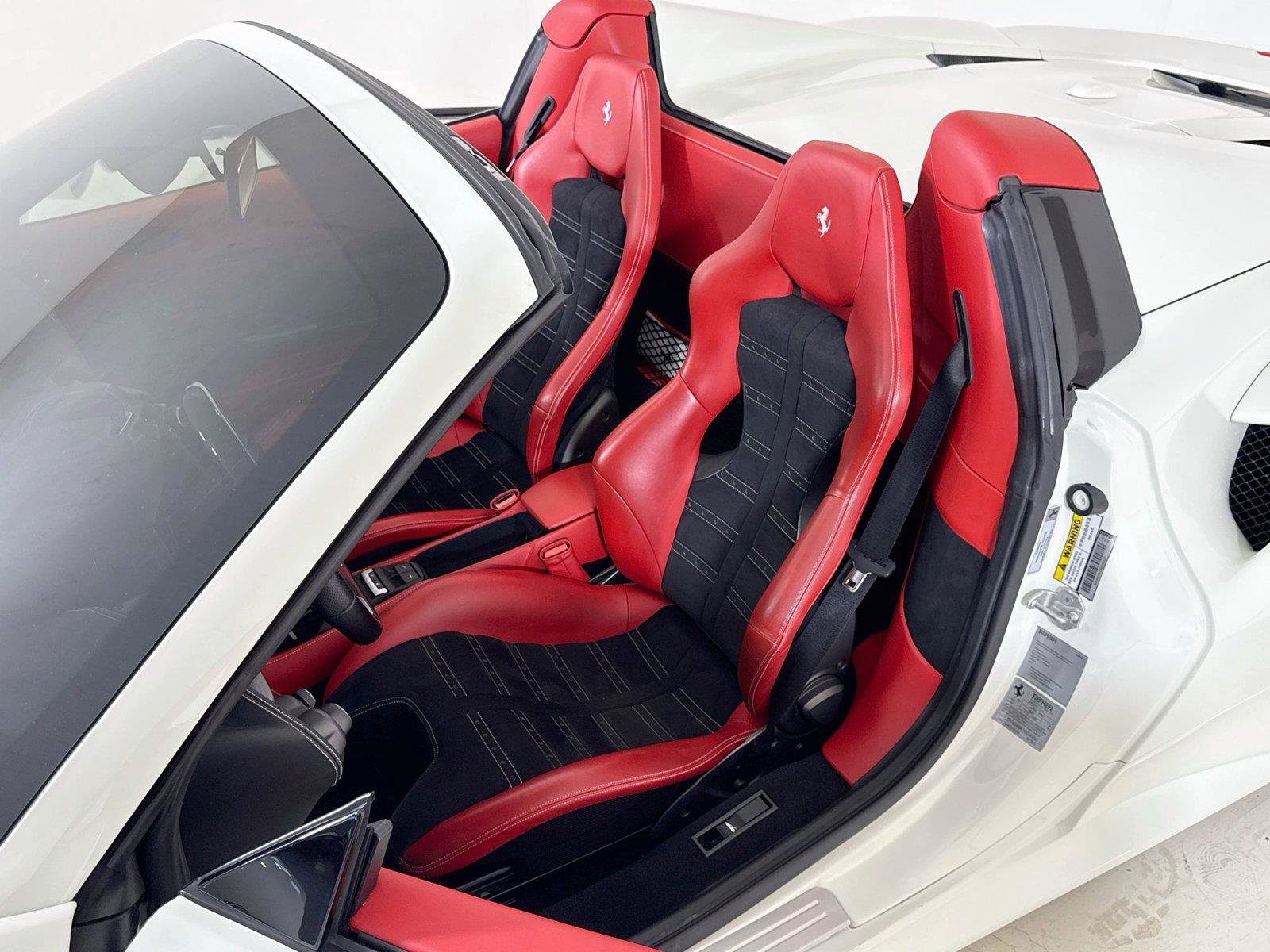 Used 2019 Ferrari 488 Spider RWD image 13