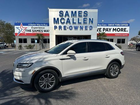 Used 2023 Lincoln Nautilus Standard w/ Premium Package image 1