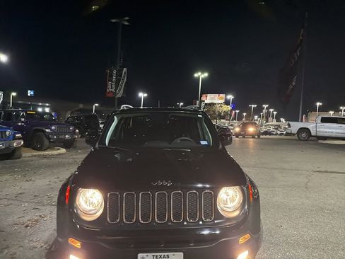 Used 2018 Jeep Renegade Latitude image 43