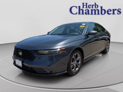 Used 2025 Honda Accord EX-L image 10