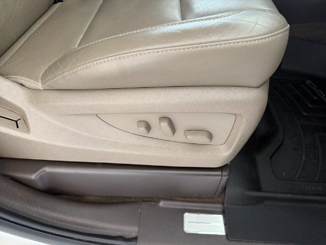 Used 2014 Chevrolet Silverado 1500 LTZ Z71 w/ LTZ Plus Package AWD/4WD image 19