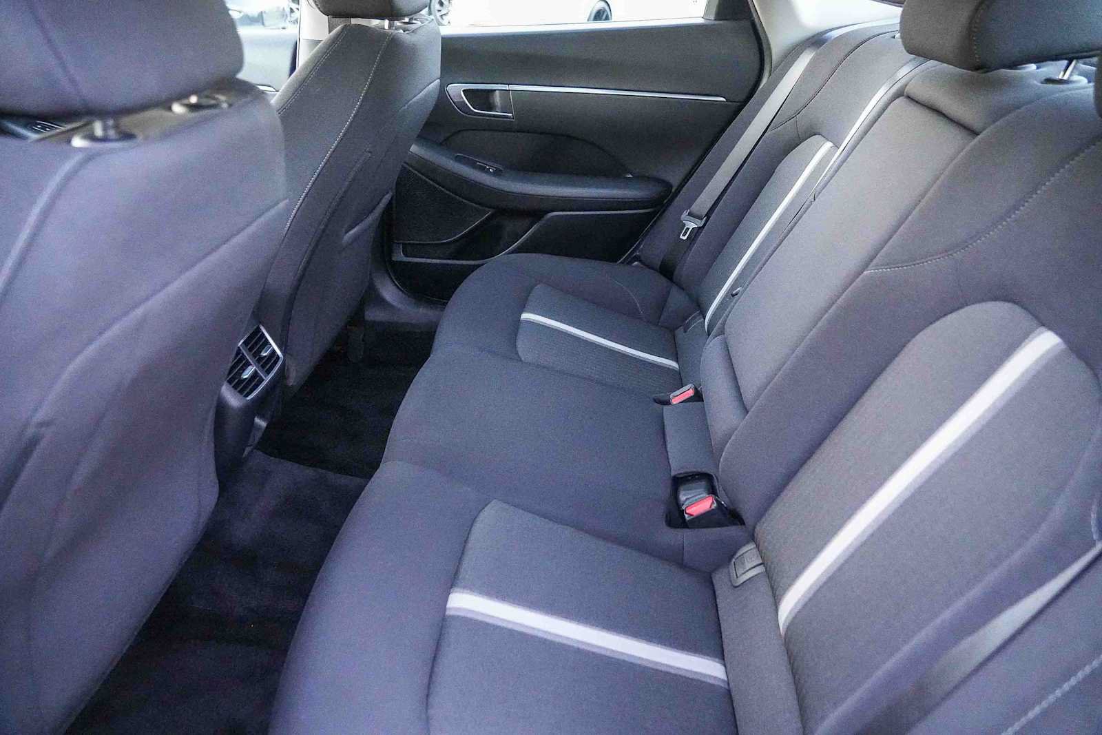 Certified 2023 Hyundai Sonata SEL w/ Convenience Package FWD image 19