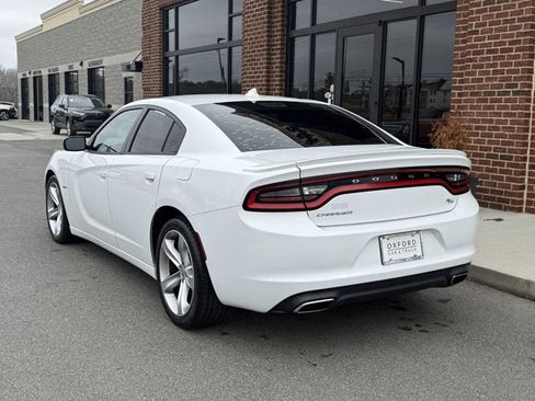 Used 2017 Dodge Charger R/T image 4