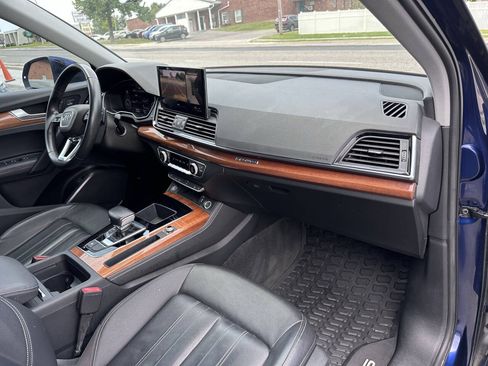 Used 2021 Audi Q5 2.0T Premium Plus w/ Premium Plus Package AWD/4WD image 9