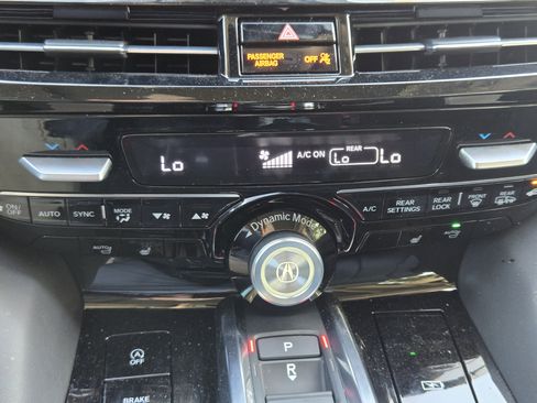 Certified 2025 Acura MDX w/ Technology Package image 25