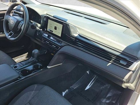 Used 2025 Toyota Camry LE FWD image 27