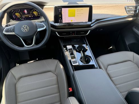 New 2026 Volkswagen Atlas SEL AWD/4WD image 11