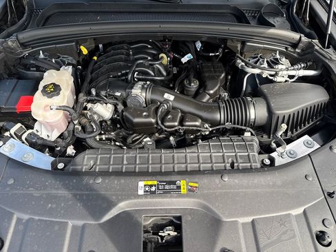 Used 2025 Jeep Grand Cherokee Altitude AWD/4WD image 26