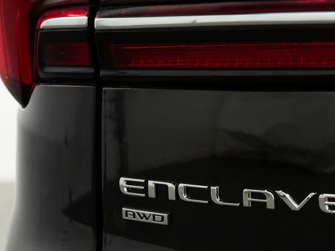 Used 2025 Buick Enclave Preferred image 13