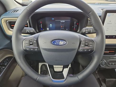Used 2025 Ford Maverick Lariat w/ 4K Tow Package AWD/4WD image 20