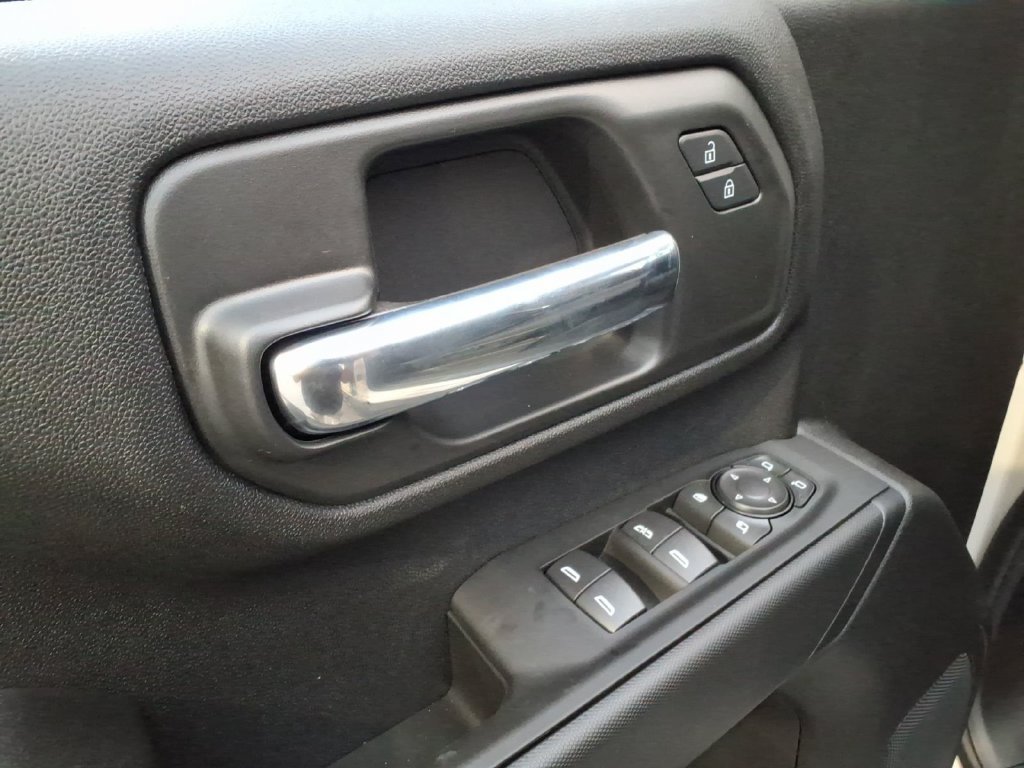 New 2026 Chevrolet Silverado 2500 Custom w/ Custom Value Package AWD/4WD image 17