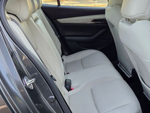 Used 2021 MAZDA MAZDA3 s image 28