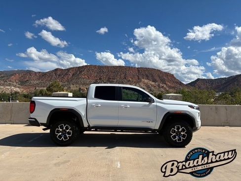 Used 2024 GMC Canyon AT4X image 3