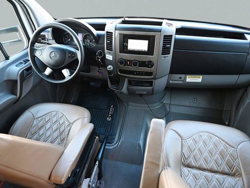 Used 2016 Mercedes-Benz Sprinter 3500 image 23