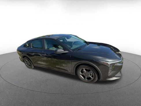 Used 2025 Kia K4 FWD image 2