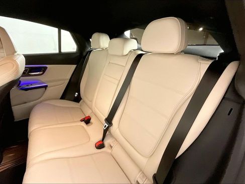 Used 2026 Mercedes-Benz GLC 300 4MATIC image 18