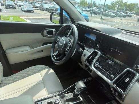 Used 2023 Kia Sorento SX AWD/4WD image 22