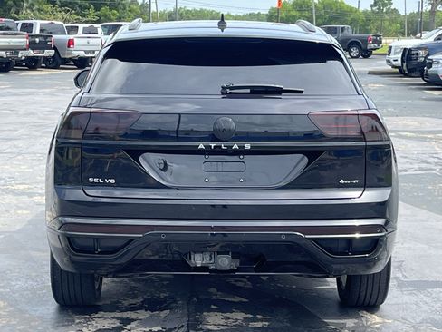 Used 2023 Volkswagen Atlas Cross Sport SEL R-Line AWD/4WD image 7