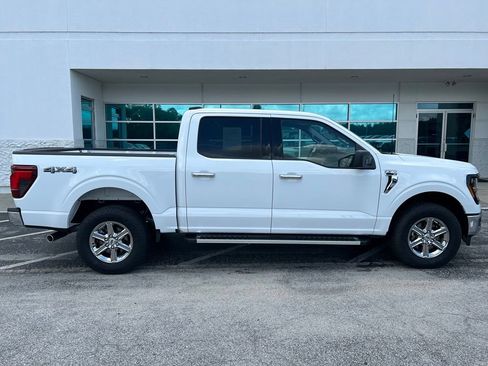Used 2025 Ford F150 XLT w/ Equipment Group 301A Standard AWD/4WD image 3