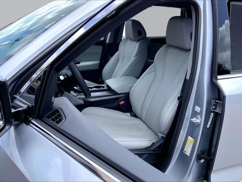 Used 2026 Acura MDX w/ Technology Package AWD/4WD image 8