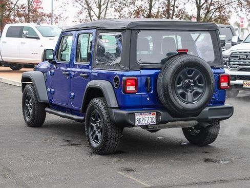 Used 2018 Jeep Wrangler Unlimited Sport image 2