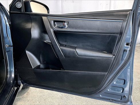 Used 2016 Toyota Corolla S image 26