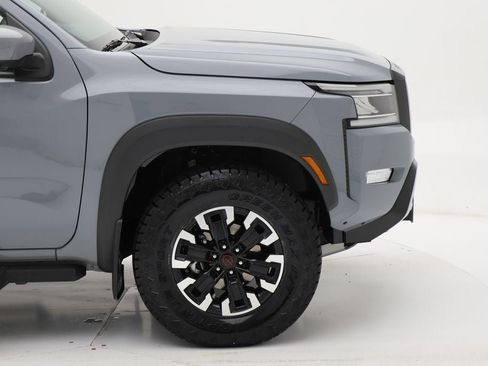 Used 2023 Nissan Frontier PRO-4X w/ Pro Convenience Package image 4