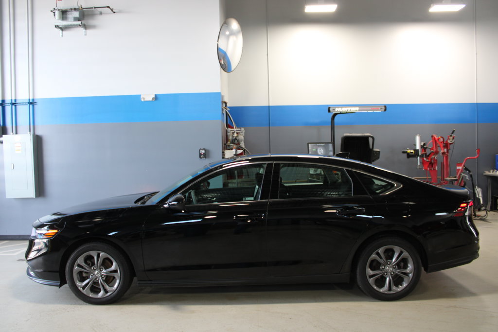 Used 2024 Honda Accord EX image 9