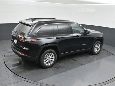 New 2025 Jeep Grand Cherokee Laredo X w/ Luxury Tech Group I image 29