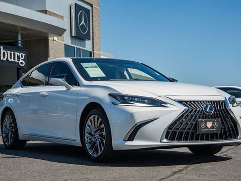 Used 2024 Lexus ES 350 Ultra Luxury w/ Accessory Package (Z2) FWD image 1