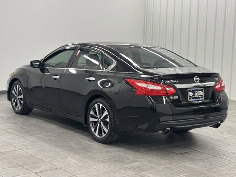 Used 2016 Nissan Altima 2.5 SR image 4