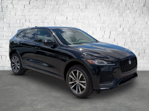 New 2026 Jaguar F-PACE R-Dynamic S image 8