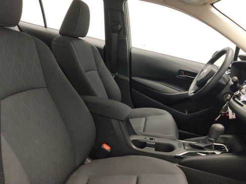 Used 2023 Toyota Corolla LE image 21