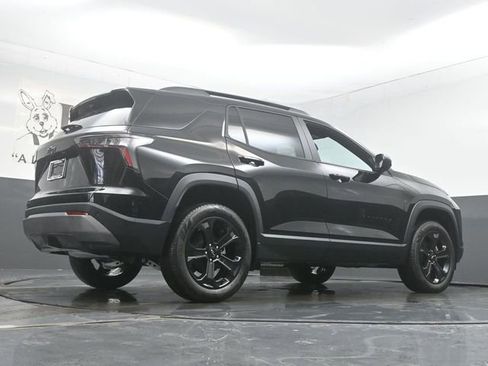 New 2026 Chevrolet Equinox LT w/ Midnight Edition image 11