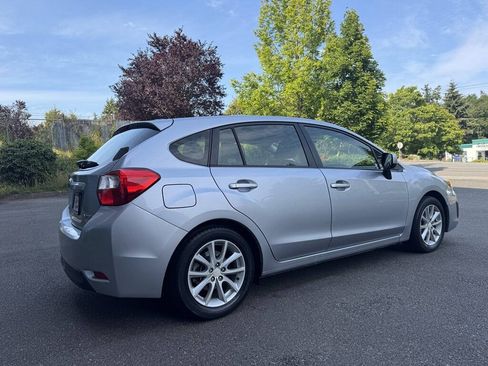 Used 2014 Subaru Impreza 2.0i Premium w/ All-Weather Package w/CVT AWD/4WD image 3