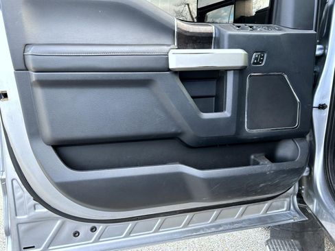 Used 2022 Ford F350 Lariat w/ Lariat Ultimate Package image 9