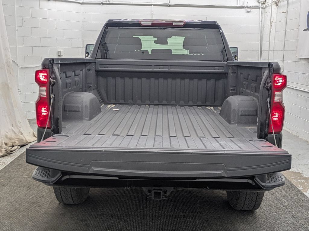 Used 2023 Chevrolet Silverado 1500 Custom AWD/4WD image 13