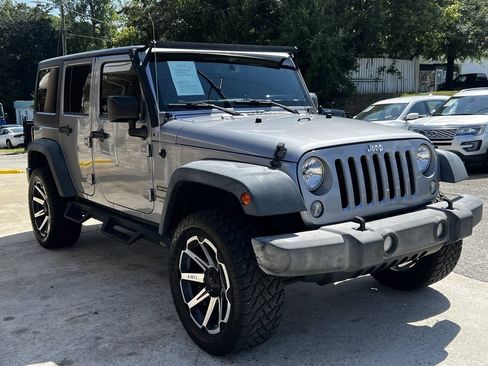Used 2015 Jeep Wrangler Unlimited Sport w/ Quick Order Package 24S AWD/4WD image 8