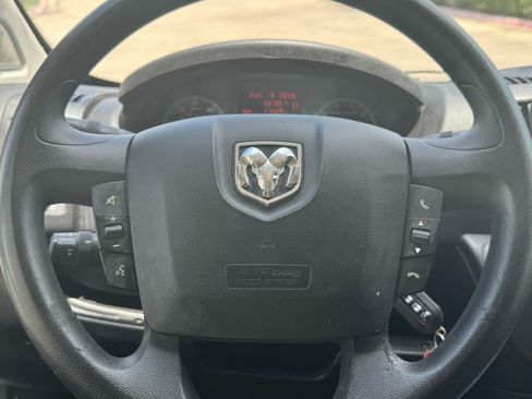 Used 2017 RAM ProMaster 2500 w/ Interior Convenience Group FWD image 18