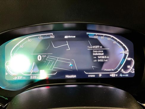 Used 2023 BMW 530e xDrive image 24