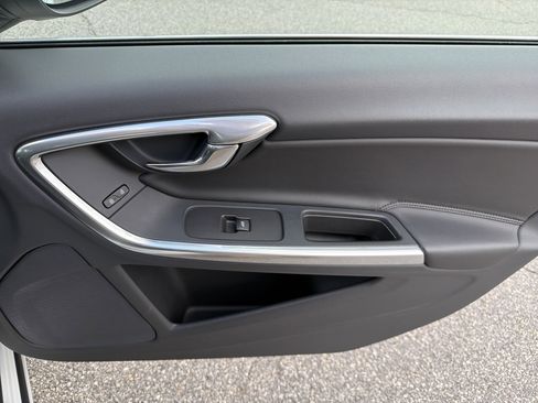 Used 2016 Volvo S60 T5 Premier FWD image 23