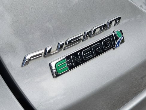 Used 2017 Ford Fusion Energi Titanium FWD image 28