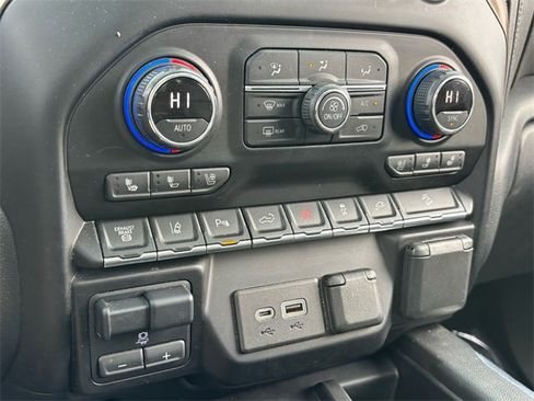 Used 2020 Chevrolet Silverado 2500 High Country w/ Z71 Off-Road Package image 35