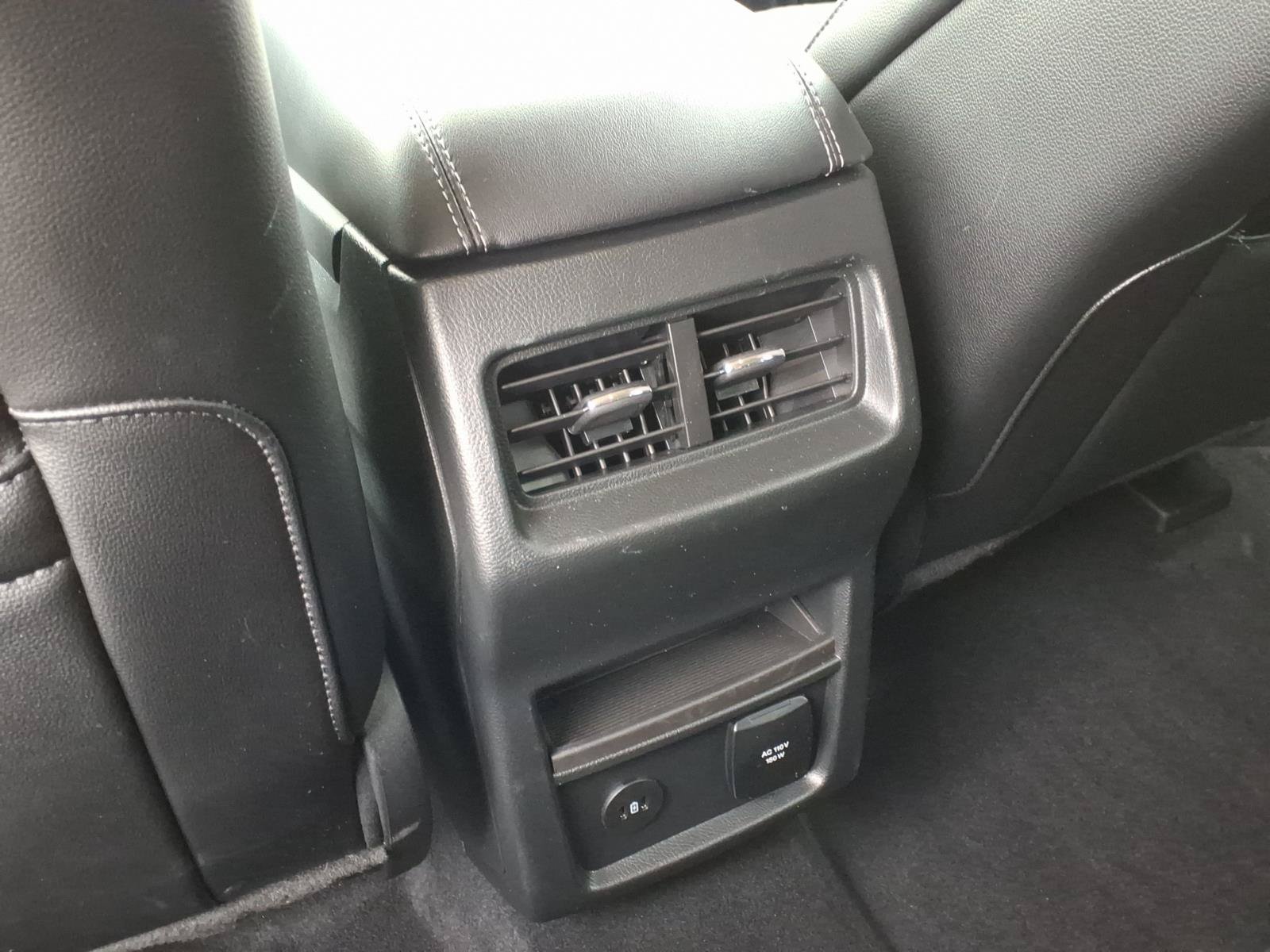 Certified 2024 Ford Edge Titanium AWD/4WD image 12