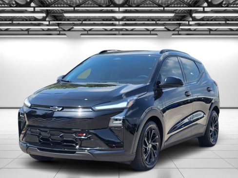 Used 2027 Chevrolet Bolt RS w/ Technology Package FWD image 5