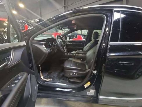 Used 2025 Cadillac XT5 Premium Luxury w/ LPO, Floor Liner Package image 10
