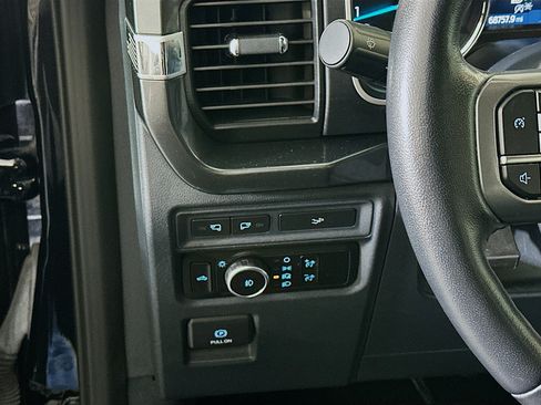 Used 2022 Ford F150 XLT w/ Equipment Group 302A High RWD image 17