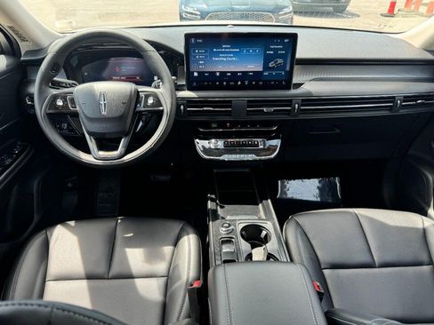 Certified 2023 Lincoln Corsair AWD w/ Equipment Group 101A image 9