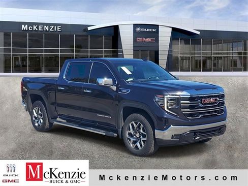 Used 2023 GMC Sierra 1500 SLT w/ SLT Premium Package image 1