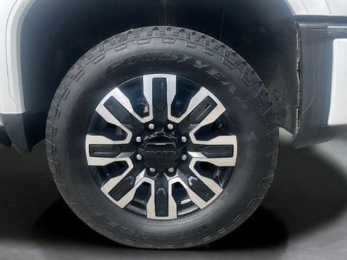 Used 2024 GMC Sierra 3500 Denali Ultimate image 52